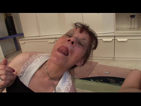 ❤️ Две бабе и један деда имају тројку ❌ Домаћи порно код нас sr.mouthporn.ru ❤