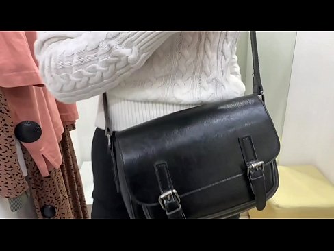 ❤️ Јавна мастурбација младе кучке ФералБерри са дилдом у соби за мерење ❌ Домаћи порно код нас sr.mouthporn.ru ❤