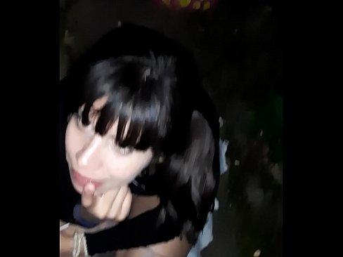❤️ На улици натечен пенис у замену за слаткише ❌ Домаћи порно код нас sr.mouthporn.ru ❤