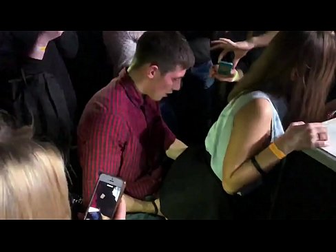 ❤️ Прави секс у руском ноћном клубу. 18-годишња Рускиња у анусу и вагини јебана у ноћном клубу ❌ Домаћи порно код нас sr.mouthporn.ru ❤